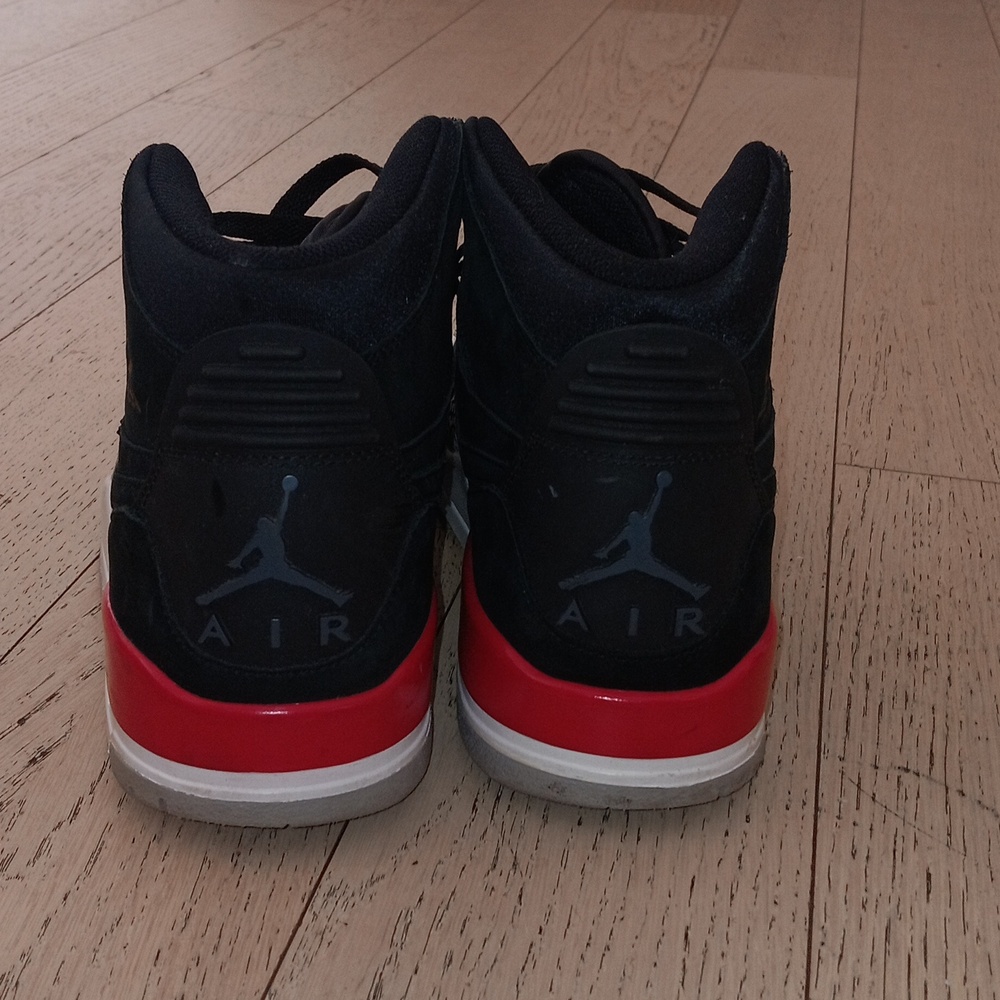 Jordan sz 12